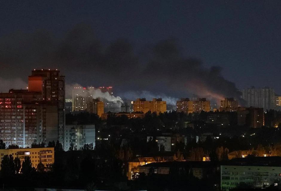 Chiến sự Ukraine 17/7: Nga đồng thời không kích Kiev và mặt trận Donetsk Chiến sự Ukraine 17/7: Nga đồng thời không kích Kiev và mặt trận Donetsk