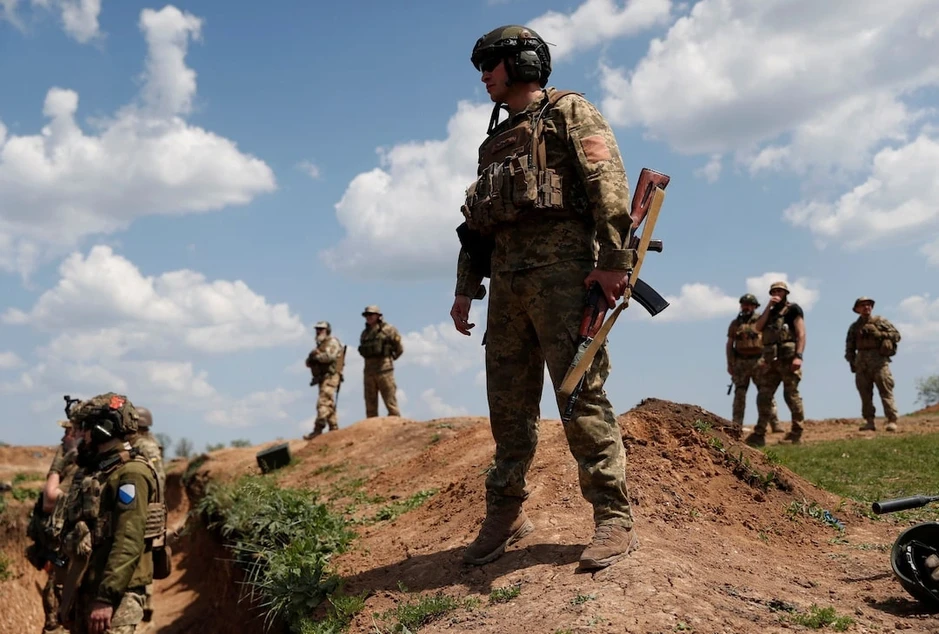 Chiến sự Ukraine 19/9: "Con lắc đảo chiều" ở Kupyansk, bất ngờ lớn đã xảy ra - Ukraine bên bờ vực thất thủ Orekhov và Dobropillia cùng lúc Chiến sự Ukraine 19/9: "Con lắc đảo chiều" ở Kupyansk, bất ngờ lớn đã xảy ra - Ukraine bên bờ vực thất thủ Orekhov và Dobropillia cùng lúc