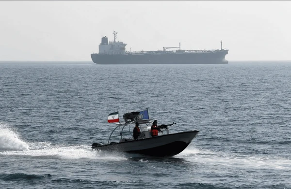 Chiến tranh Mỹ - Iran: 7 điểm mù chiến lược biến kỳ vọng thành khủng hoảng kéo dài Chiến tranh Mỹ - Iran: 7 điểm mù chiến lược biến kỳ vọng thành khủng hoảng kéo dài