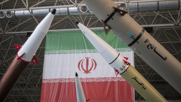 Chiến tranh Mỹ - Iran: 7 điểm mù chiến lược biến kỳ vọng thành khủng hoảng kéo dài Chiến tranh Mỹ - Iran: 7 điểm mù chiến lược biến kỳ vọng thành khủng hoảng kéo dài
