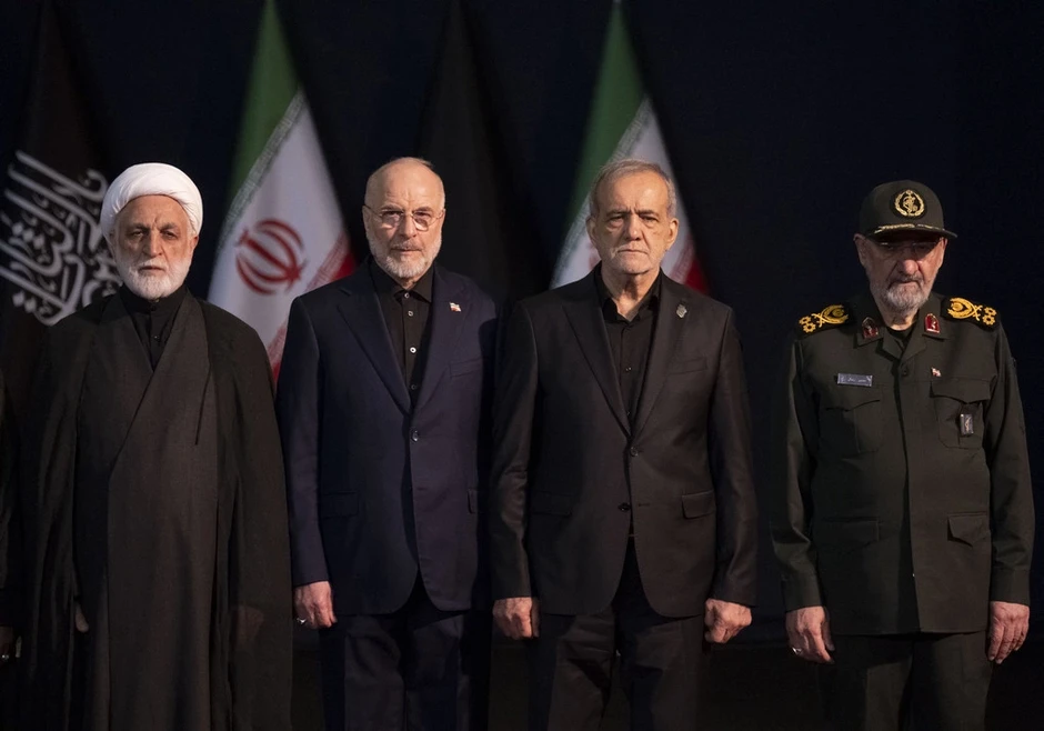 Cuộc giằng co giữa phe ngoại giao và cứng rắn ở Iran Cuộc giằng co giữa phe ngoại giao và cứng rắn ở Iran