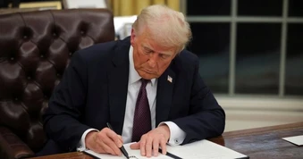 Động lực khiến ông Trump quyết siết luật "sinh ra ở Mỹ có quốc tịch Mỹ"