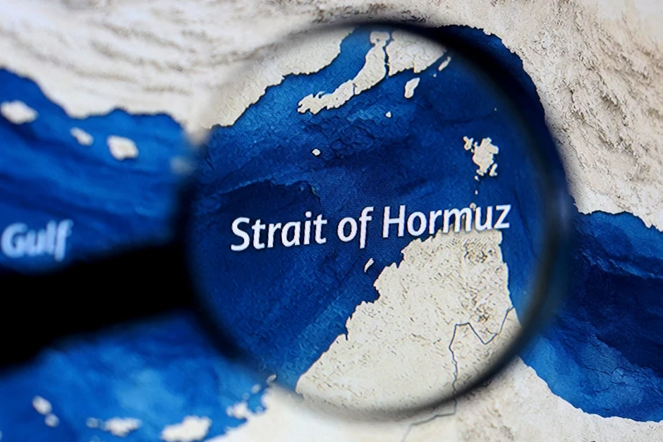 Eo biển Hormuz: “Khoảng trống 21 hải lý” có thể làm rung chuyển trật tự toàn cầu