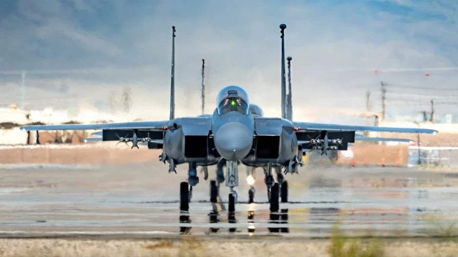 F-15E thay thế A-10 "lợn lòi": Quyết định bất ngờ, báo hiệu bước ngoặt lớn của Không quân Mỹ