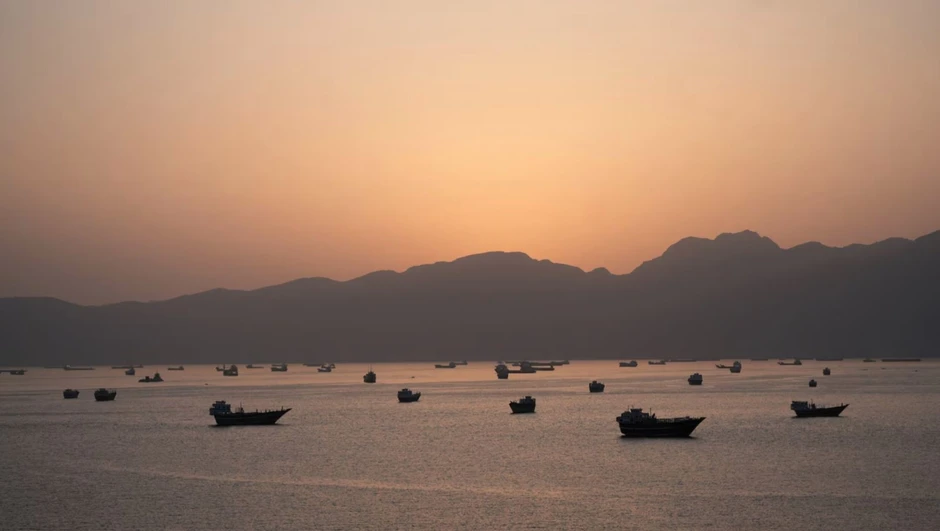 Hàn Quốc rơi vào thế tiến thoái lưỡng nan sau sự cố ở eo biển Hormuz