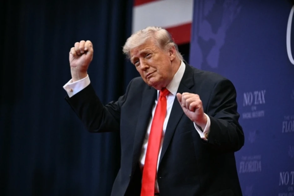 Hào quang của ông Trump dần phai trong giới giải trí Mỹ Hào quang của ông Trump dần phai trong giới giải trí Mỹ