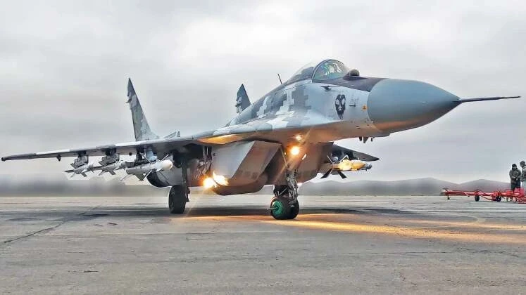 Hé lộ 10 ngày không chiến ác liệt: Nga liên tiếp bắn rơi 17 MiG-29 Ukraine - Ba Lan chuyển giao lô MiG-29 cuối cùng cho Ukraine - "Ông mất chân giò, bà thò chai rượu" Hé lộ 10 ngày không chiến ác liệt: Nga liên tiếp bắn rơi 17 MiG-29 Ukraine - Ba Lan chuyển giao lô MiG-29 cuối cùng cho Ukraine - "Ông mất chân giò, bà thò chai rượu"