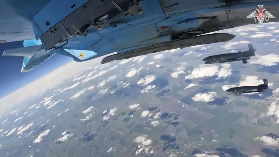 Hỏa lực "ăn miếng, trả miếng" và vũ khí sẽ định hình xung đột Nga - Ukraine Hỏa lực "ăn miếng, trả miếng" và vũ khí sẽ định hình xung đột Nga - Ukraine