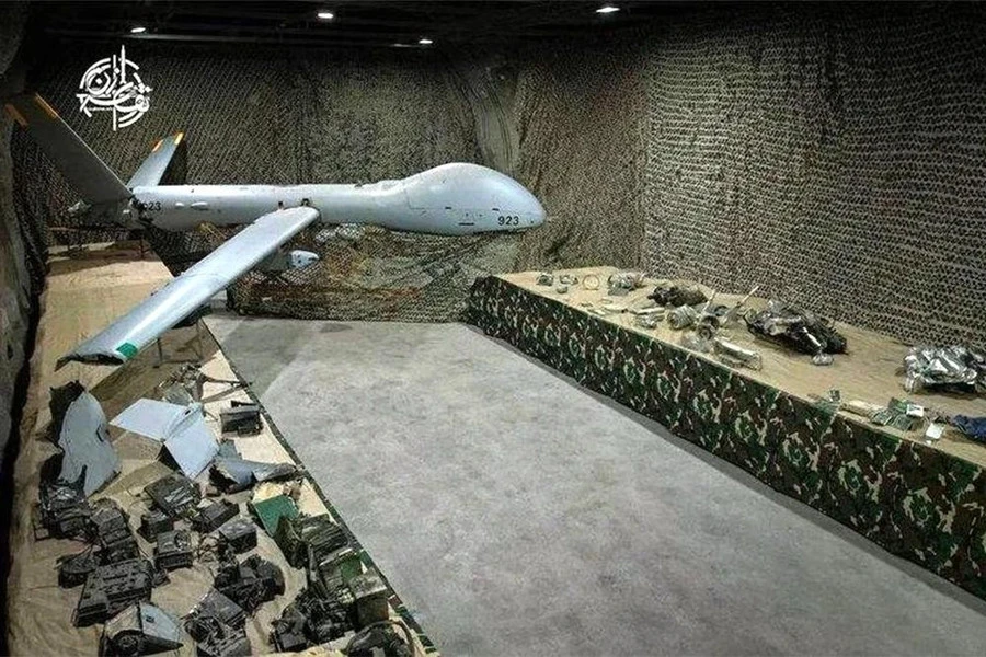Israel gặp nguy khi UAV Hermes 900 tối tân trở thành chiến lợi phẩm của Iran Israel gặp nguy khi UAV Hermes 900 tối tân trở thành chiến lợi phẩm của Iran