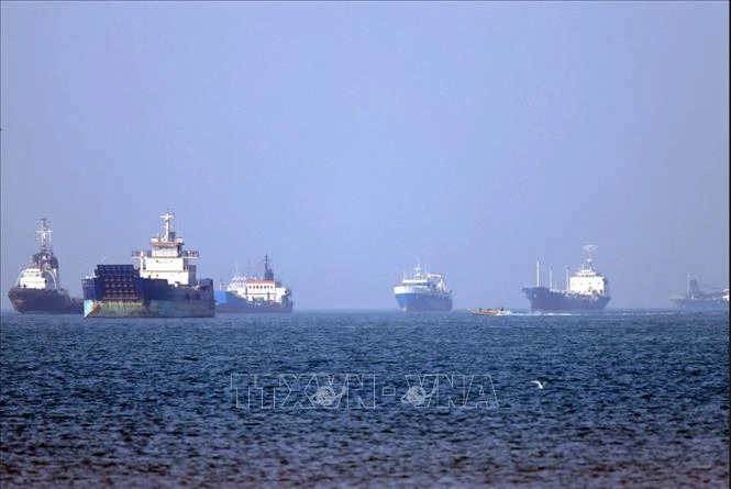 Khi nào eo biển Hormuz có thể mở cửa hoàn toàn trở lại sau khi Mỹ-Iran đạt thỏa thuận hoà bình? Khi nào eo biển Hormuz có thể mở cửa hoàn toàn trở lại sau khi Mỹ-Iran đạt thỏa thuận hoà bình?