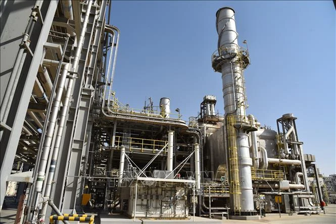 Khủng hoảng Hormuz và UAE rời OPEC: Hai sự kiện đánh dấu hồi kết của trật tự dầu mỏ cũ Khủng hoảng Hormuz và UAE rời OPEC: Hai sự kiện đánh dấu hồi kết của trật tự dầu mỏ cũ