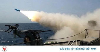 Mỹ dàn trận quanh Iran: Kịch bản đánh bộ lộ diện, USS Tripoli sẵn sàng khai hỏa