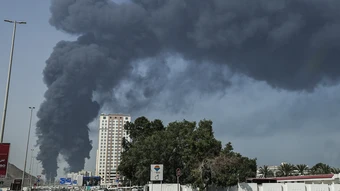 Mỹ tìm cách bóp nghẹt 'lá phổi kinh tế' của Iran