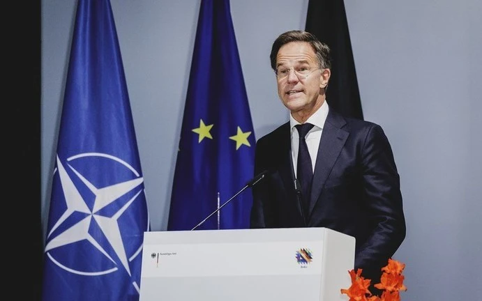 NATO khẩn cấp thực hiện 3 bước đi để tự vệ trước Nga NATO khẩn cấp thực hiện 3 bước đi để tự vệ trước Nga