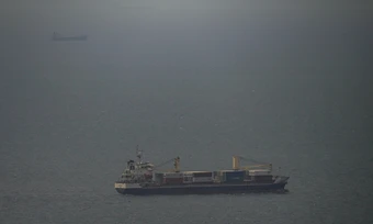 'Ngoại giao pháo hạm' giữa Mỹ và Iran ở eo biển Hormuz