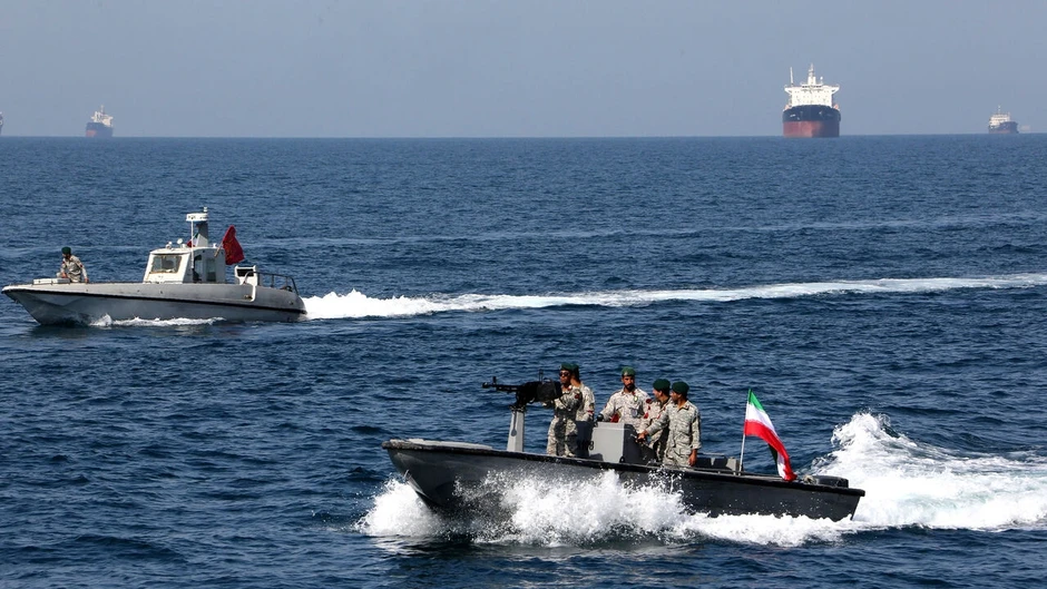 Những kịch bản có thể xảy ra khi Mỹ và Iran cùng phong tỏa eo biển Hormuz Những kịch bản có thể xảy ra khi Mỹ và Iran cùng phong tỏa eo biển Hormuz
