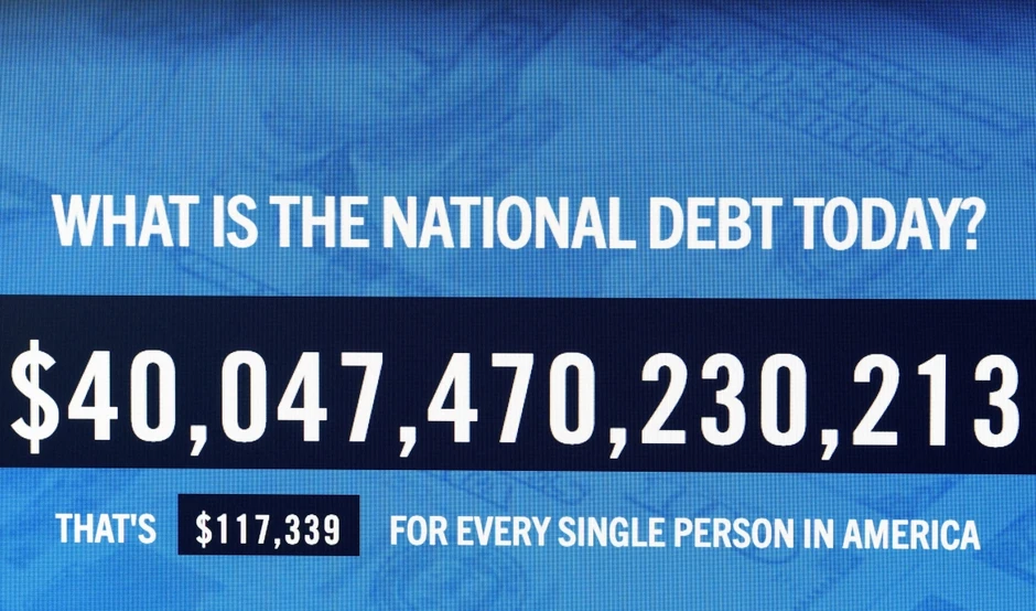 Nợ công lịch sử hơn 40.000 tỷ USD thách thức Tổng thống Mỹ Trump Nợ công lịch sử hơn 40.000 tỷ USD thách thức Tổng thống Mỹ Trump