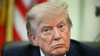 Nỗi tức giận khiến ông Trump dọa 'ném bom tơi bời' Oman