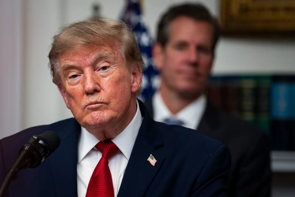 Ông Trump trước canh bạc “chiến tranh kinh tế” với Iran