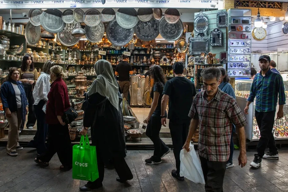 Ông Trump trước canh bạc “chiến tranh kinh tế” với Iran