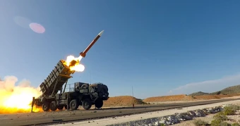 Phòng không Mỹ căng thẳng đối phó tên lửa Iran: "Hết nạc, vạc đến xương"? - Điều gì phải đến sắp đến, ô phòng không có thể sụp đổ