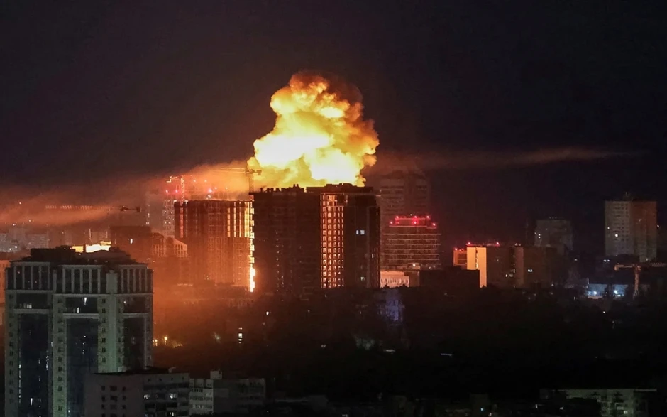 Tên lửa đạn đạo Nga khoét sâu lỗ hổng phòng không Ukraine Tên lửa đạn đạo Nga khoét sâu lỗ hổng phòng không Ukraine