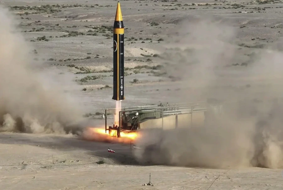 Tên lửa Iran bứt phá: Từ vũ khí răn đe đến phương tiện tấn công chính xác cao Tên lửa Iran bứt phá: Từ vũ khí răn đe đến phương tiện tấn công chính xác cao