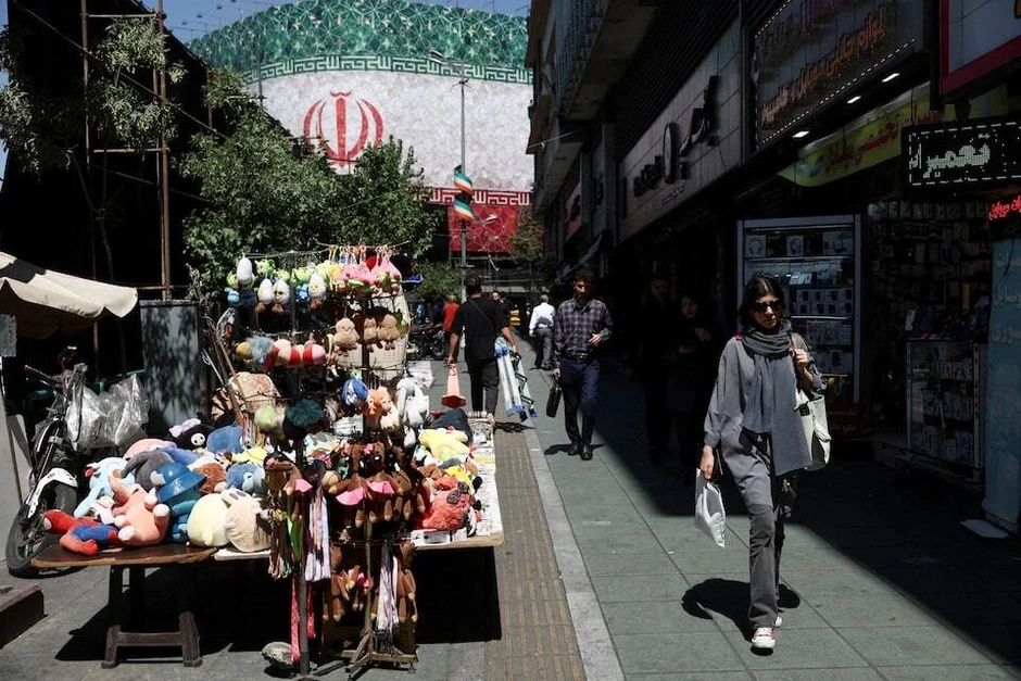 Thế "gọng kìm" Iran phải đối mặt khi quyết cứng rắn đến cùng với Mỹ Thế "gọng kìm" Iran phải đối mặt khi quyết cứng rắn đến cùng với Mỹ