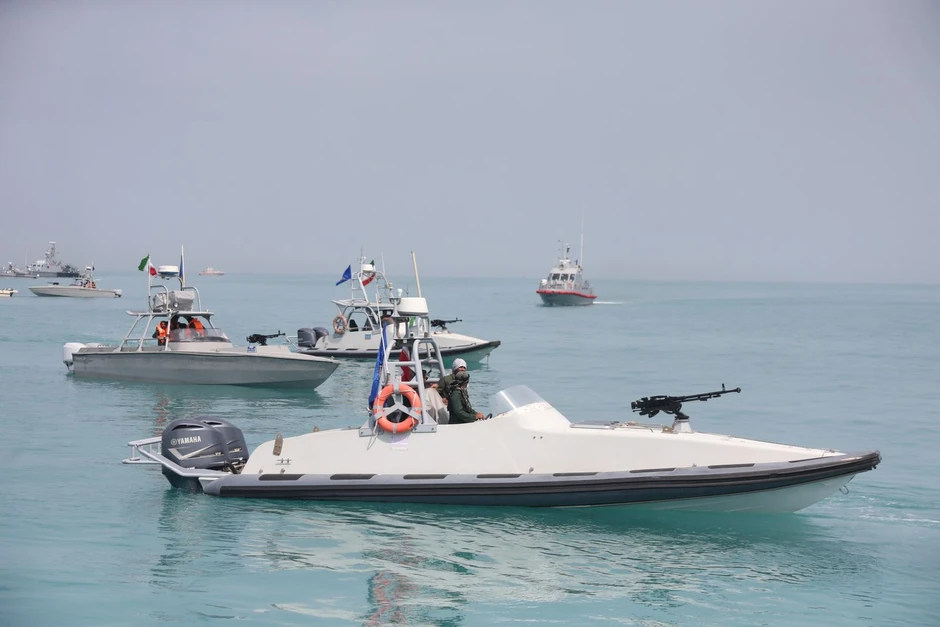Thỏa thuận vận tải qua eo biển Hormuz giữa Iran và Oman khả thi đến mức nào? Thỏa thuận vận tải qua eo biển Hormuz giữa Iran và Oman khả thi đến mức nào?