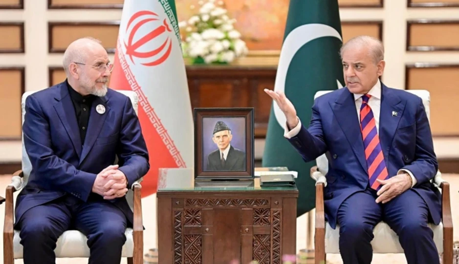 Thông điệp của ông Trump khi ra lệnh phong tỏa Hormuz Thông điệp của ông Trump khi ra lệnh phong tỏa Hormuz