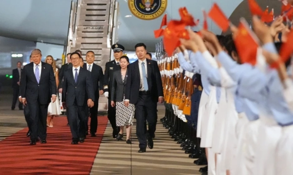 Thông điệp của Trung Quốc với lễ đón ông Trump tại sân bay Thông điệp của Trung Quốc với lễ đón ông Trump tại sân bay