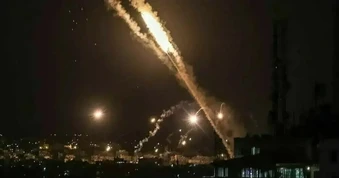 Toàn cảnh xung đột Trung Đông 19/3: Iran phản đòn cực nhanh và dứt khoát, nói là làm - Ngày "rực lửa" ở Vùng Vịnh, căng thẳng leo thang chưa từng có
