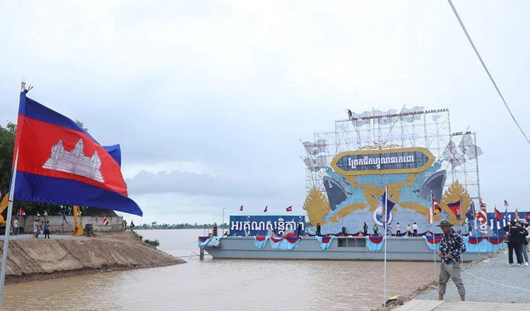 Trung Quốc “bơm” 1 tỷ USD, Campuchia tăng tốc đào kênh Funan Techo: Vì sao thời hạn 2028 vẫn bị nghi ngờ?