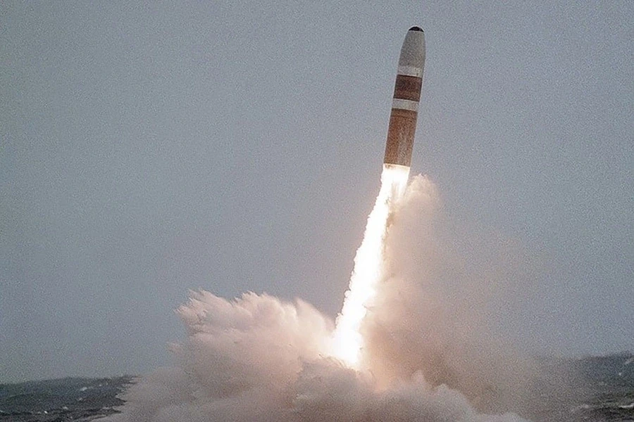 Từ Minuteman đến vũ khí siêu vượt âm: Mỹ định hình về chiến tranh tương lai Từ Minuteman đến vũ khí siêu vượt âm: Mỹ định hình về chiến tranh tương lai