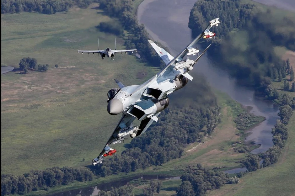 Từng gây bất ngờ, khiến Mỹ choáng váng ở Trung Đông, Không quân Iran sắp có thêm 30 chiếc Su-35: Mỹ -Israel lo sốt vó Từng gây bất ngờ, khiến Mỹ choáng váng ở Trung Đông, Không quân Iran sắp có thêm 30 chiếc Su-35: Mỹ -Israel lo sốt vó