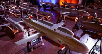 Ukraine đang đòi lại lợi thế UAV trước Nga: "Vỏ quýt dày có móng tay nhọn", Kiev đặt Moscow lên  lửa nóng
