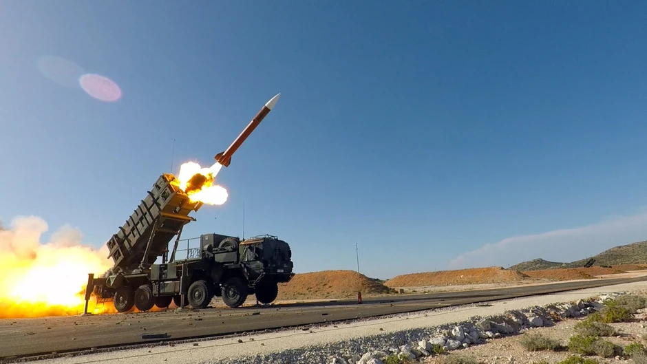 Ukraine nói "1 quả Patriot hạ 1 mục tiêu", tên lửa Kinzhal Nga hết bất bại: Hạ gục nhanh, tiêu diệt gọn - Phòng không Ukraine lập kỳ tích vô tiền khoáng hậu Ukraine nói "1 quả Patriot hạ 1 mục tiêu", tên lửa Kinzhal Nga hết bất bại: Hạ gục nhanh, tiêu diệt gọn - Phòng không Ukraine lập kỳ tích vô tiền khoáng hậu