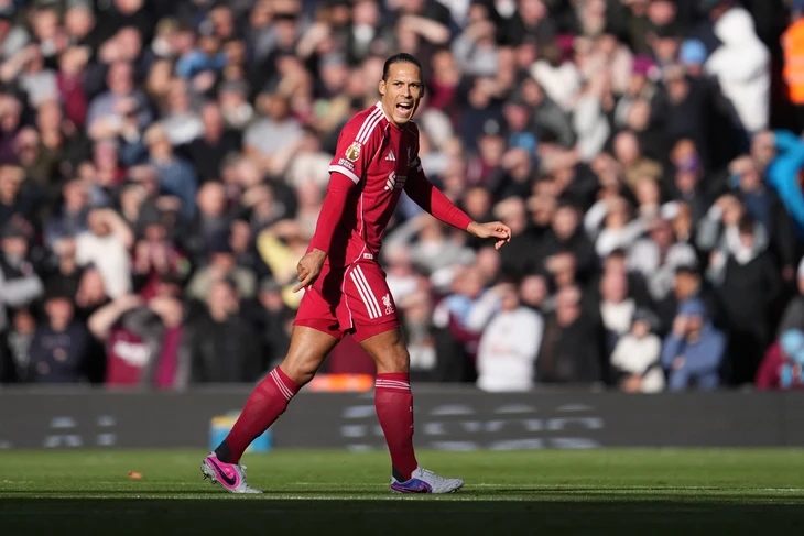 Van Dijk dùng từ ngữ nặng nề chỉ trích đồng đội sau trận thua Wolves Van Dijk dùng từ ngữ nặng nề chỉ trích đồng đội sau trận thua Wolves