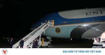 Vì sao ông Trump đổi chuyên cơ Không lực Một khi rời Thổ Nhĩ Kỳ?