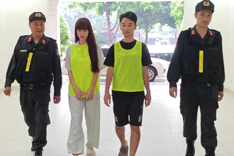 ‘Cô giáo Hương’ khai về Phú Lê và Huấn Hoa Hồng