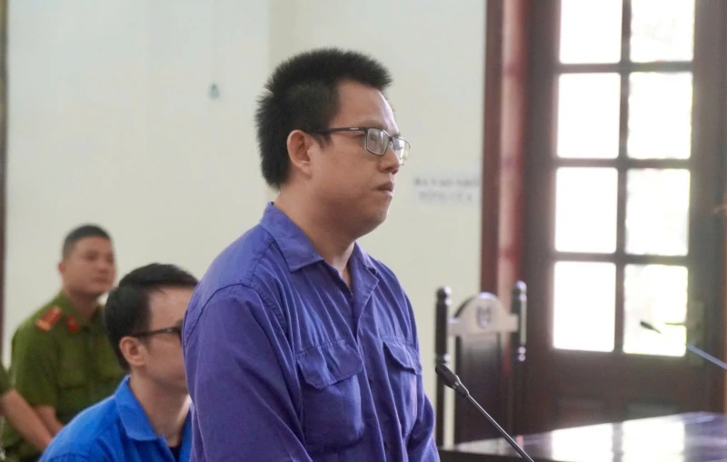 “Giúp đỡ sinh viên, hai cựu cán bộ Đoàn lãnh án “Giúp đỡ sinh viên, hai cựu cán bộ Đoàn lãnh án