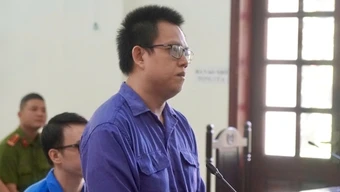 “Giúp đỡ sinh viên, hai cựu cán bộ Đoàn lãnh án