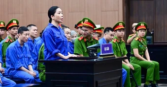 "Bà trùm" Mai Anh khai đánh chửi nhân viên bảo vệ, ép mở cổng viện tâm thần