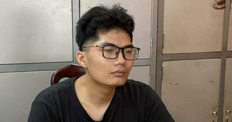 "Phi công" trộm 5 cây vàng của em gái người yêu