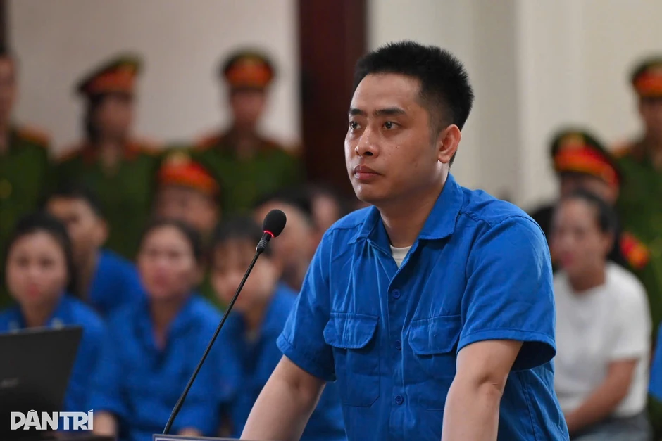 "Trùm" ma túy Bùi Đình Khánh bị tuyên phạt tử hình "Trùm" ma túy Bùi Đình Khánh bị tuyên phạt tử hình