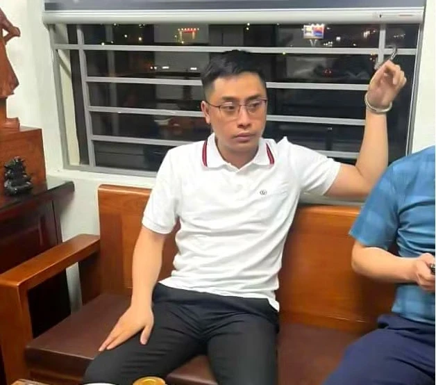 "Trùm" ma túy Bùi Đình Khánh được dẫn giải tới tòa