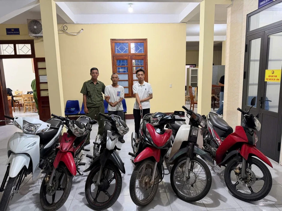 ‘Siêu trộm’ gây ra 23 vụ ‘nhẩy’ xe máy sa lưới ‘Siêu trộm’ gây ra 23 vụ ‘nhẩy’ xe máy sa lưới