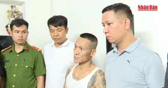 [Video] Bắt "giang hồ mạng" thường xuyên livestream xúc phạm cán bộ và cơ quan chức năng