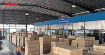 [Video] Ngăn chặn gần 20.000 sản phẩm vi phạm sở hữu trí tuệ, mỹ phẩm hết hạn chuẩn bị đưa vào tiêu thụ