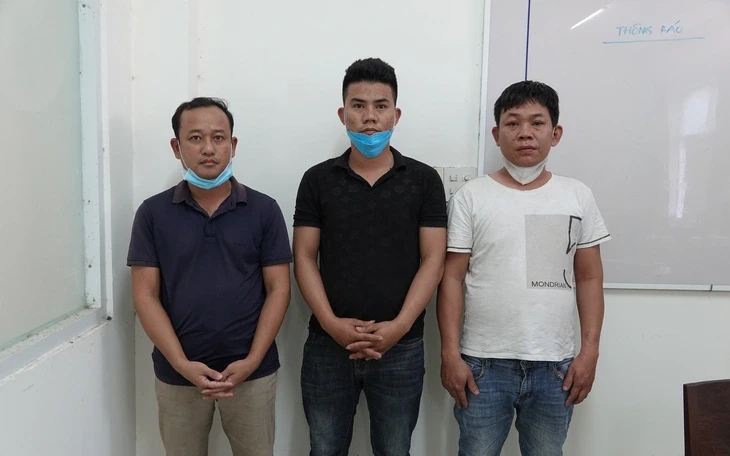 12 giờ bóc gỡ đường dây mua bán thiếu nữ 14 tuổi, ép phục vụ quán karaoke 12 giờ bóc gỡ đường dây mua bán thiếu nữ 14 tuổi, ép phục vụ quán karaoke